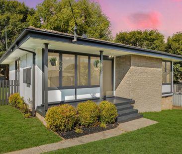 Cute 3 Bedroom Home! - Photo 6