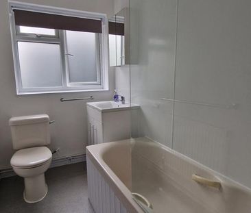 2 bedroom maisonette to rent - Photo 6