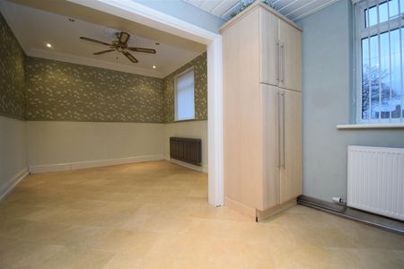 High Street, Horbury, Wakefield - Photo 3