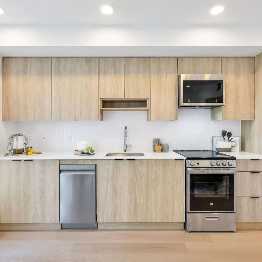 Beaumont - 1490 West 32nd Ave — Junior 1 Bedroom - Photo 1