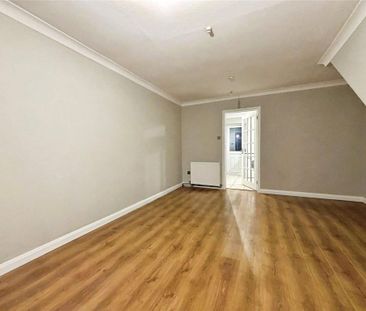 2 bedroom end of terrace house to rent - Photo 6