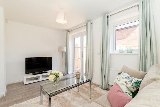 2 bedroom terraced house to rent - Photo 1