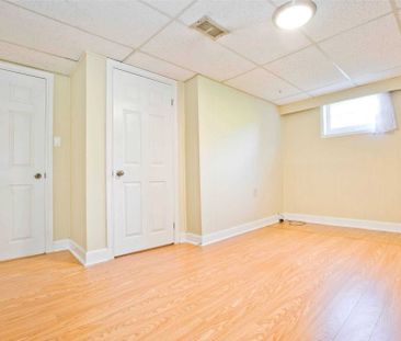 For Lease - 40 Greylawn Crescent, Toronto, Ontario - Photo 5