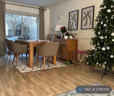 3 bedroom semi-detached house to rent - Photo 2