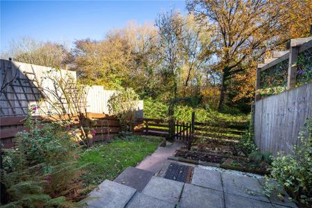 3 bedroom terraced house to rent - Photo 4