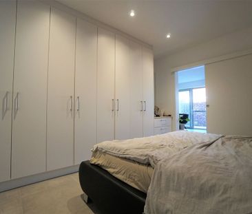 Gelijkvloers appartement met 1 slaapkamer en garage - Photo 5