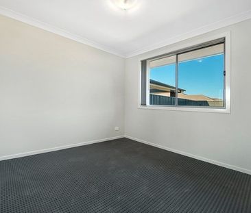 Low-maintenance lifestyle at its best - Photo 2