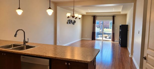 For Lease - 139 Moffat Street, St. Catharines, Ontario - Photo 1
