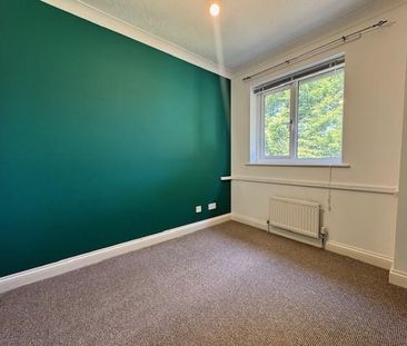 2 bedroom property to rent - Photo 2