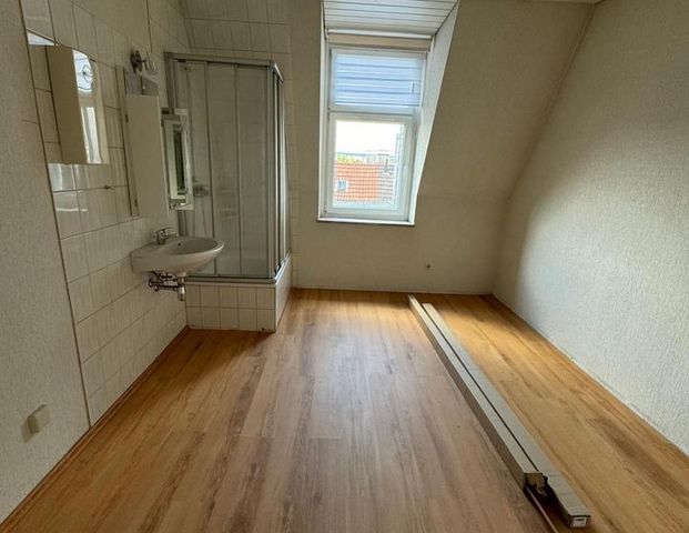 Helles und kompaktes 1-Zimmer Apartment mit Küche und Dusche - Photo 1