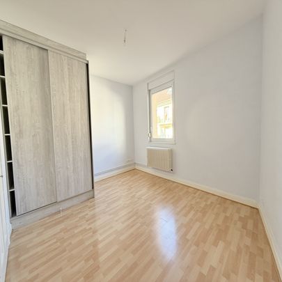 Appartement 3 pièce(s) 2 chambre(s) 70 m² - Photo 1