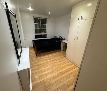 Room in a Shared Flat, Portobello Road, W11 - Photo 4