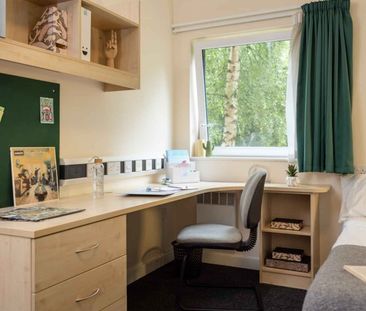 Standard Plus (En-suite) - Photo 2