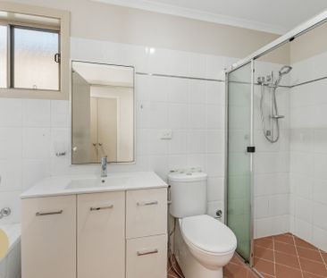 Perfectly Positioned Townhouse in a Prime Location - Photo 2