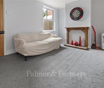 2 bedroom terraced house to rent - Photo 2