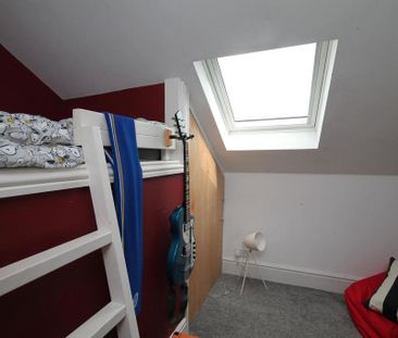 5 bedroom semi-detached house to rent - Photo 6