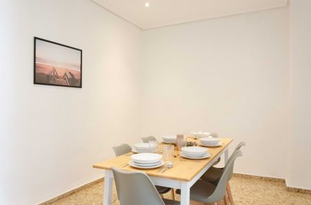 Cozy room in the centre of Valencia - Photo 2