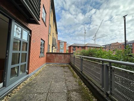 2 bedroom apartment to rent - Photo 2