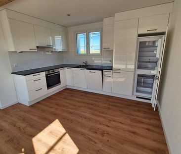 Sonnige Attikawohnung mit Weitsicht  2.5 Zimmer in Moosseedorf - Photo 5