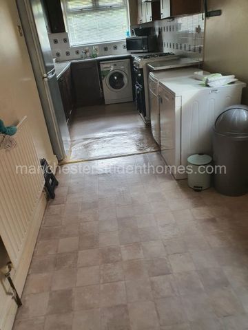 Mauldeth Road, Manchester, M14 6SQ - Photo 2