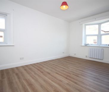 1 bedroom Flat to rent in Tankerville Place, Jesmond, Newcastle Upo... - Photo 1