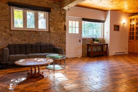 For Lease - 10520 Second Line, Milton, Ontario - Photo 2