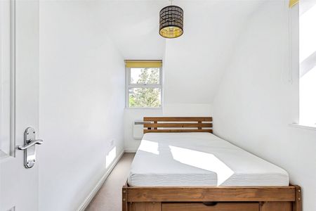 School Lane, Egham, Surrey, TW20 9GB - Photo 3