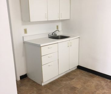 25 Aylmer Avenue - D - Photo 2