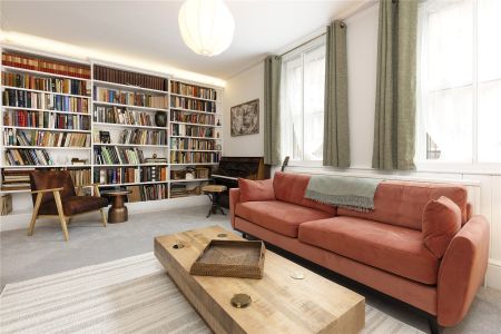 Church Court, Richmond, TW9 maisonette to rent - Photo 3