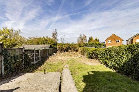 Laurel Crescent, Hollingwood, Chesterfield, S43 - Photo 5