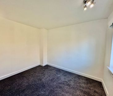 Lindley Avenue, Tipton - Photo 6