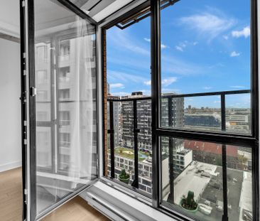 195 Rue Peel, Montréal (Le Sud-Ouest), QC H3C - Photo 1