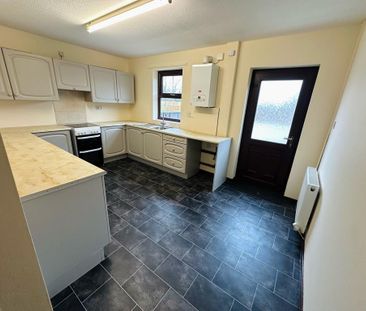 2 bedroom terraced house to rent - Photo 2
