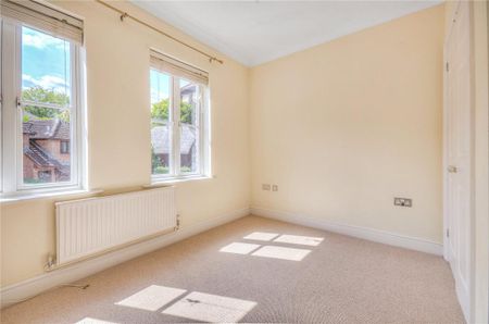 4 bedroom terraced house to rent - Photo 2