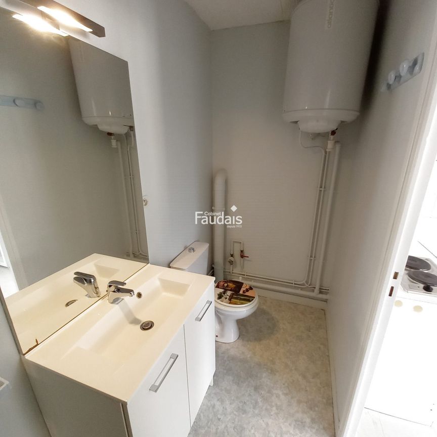 Location Appartement 1 pièce 20m² ST LO 50000 - Photo 1