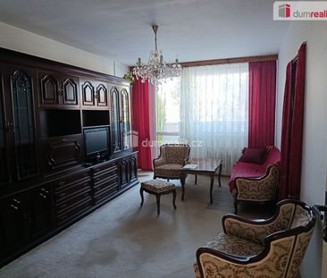 Pronájem bytu 3+1 68 m², Komárovská 1935, Praha - Fotografie 2