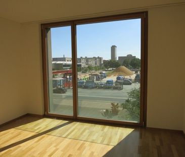 Moderne Stadtwohnung im Zentrum von Biel - Foto 1