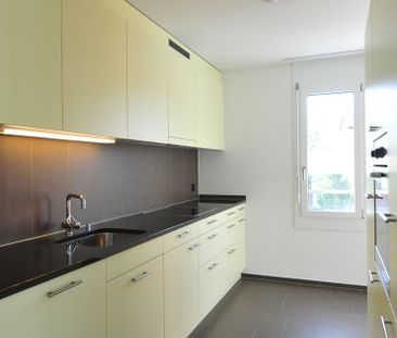 "Living on the sunny side of Brugg" - Photo 5