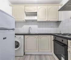 Edgeley Road, London, SW4 - Photo 2