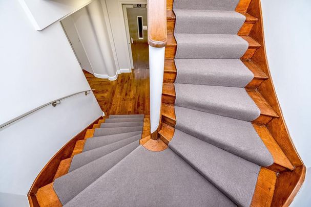 4 bedroom flat to rent - Photo 1
