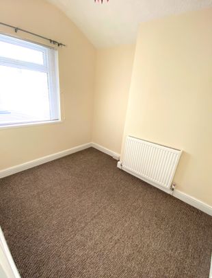 £1,350 PCM, Three Bedroom House with Enclosed Garden in Dorset Street, Grangetown, Cardiff, CF11 6PS - Photo 1