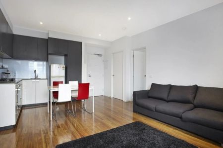 Fully furnished City-Edge Sensation - Photo 2