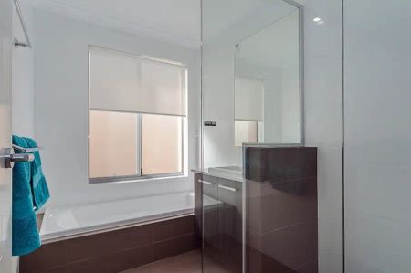 “Elegantly Finished Family Home” - Photo 5