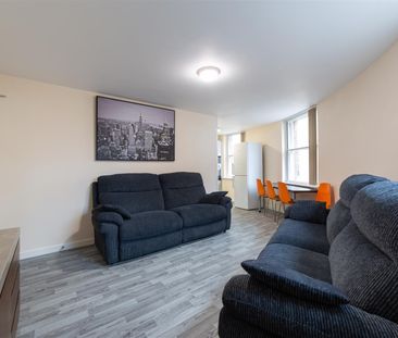 4 bed apartment to rent in Fenkle Street, City Centre, NE1 - Photo 3