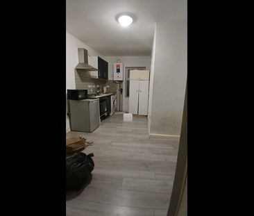 Studio Flat, Studio, E13 - Photo 2