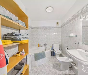 Location Appartement 2 pièces 37m² NICE 06300 - Photo 3