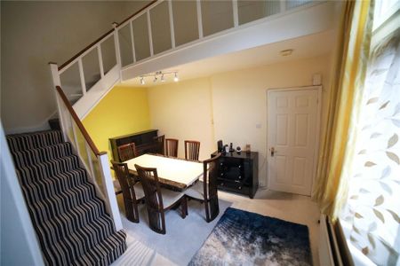 4 bedroom detached house to rent - Photo 3