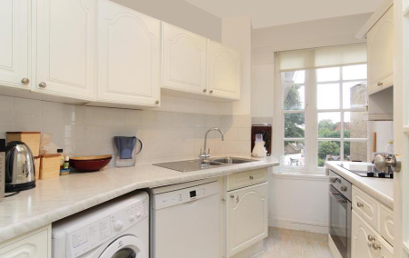 2 bedroom apartment to rent - Photo 4