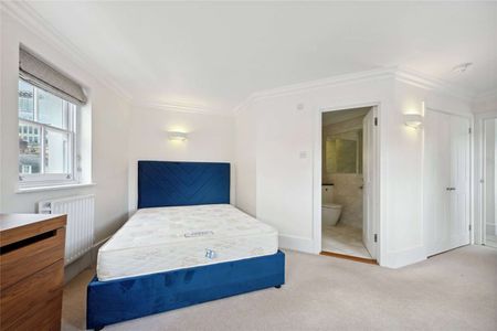 A spacious 3 bedroom duplex apartment, arranged over the upper 2 floors in this central location - Photo 5