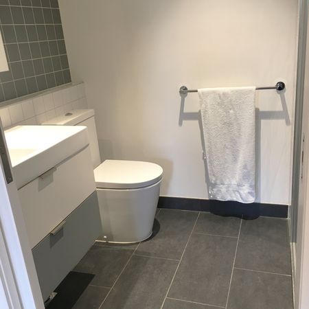 TWO BEDROOM FULLY FURNISHED APARTMENT IN PRIME LOCATION - Photo 5